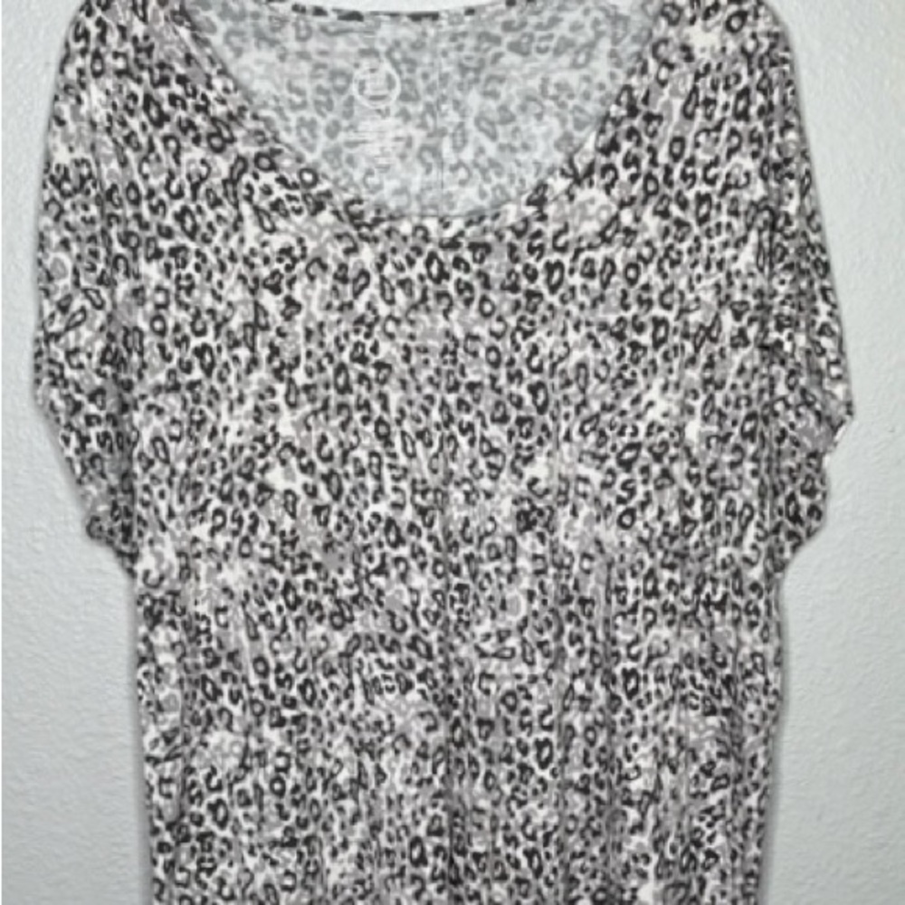 Maurices animal print dolman sleeve 24/7 comfort top size 2X
